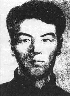 王德泰（1907—1936），東北抗日聯軍的著名將領，楊靖宇同志的親密戰友，東北抗日聯軍第二軍的創始人。“九一八事變”后，王德泰目睹日軍燒殺淫掠的種種暴行，他踴躍地參加了中共東滿特委組織的反日、反親日走狗、實行減租的秋收斗爭，不久，加入中國共產黨。1936年11月初，王德泰率軍在臨江、撫松交界的大陽岔把兩連偽軍包圍，迫使敵人投降。11月7日早7時，部隊遭到600余敵人的襲擊，王德泰帶領四師與六師的部分戰士與敵激戰。下午3時，在追殲逃敵時，不幸中彈犧牲。